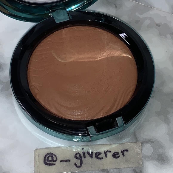 DELPHIC Alluring Aquatic Extra Dimension Bronzer MAC Bronzing Powder - Picture 4 of 17
